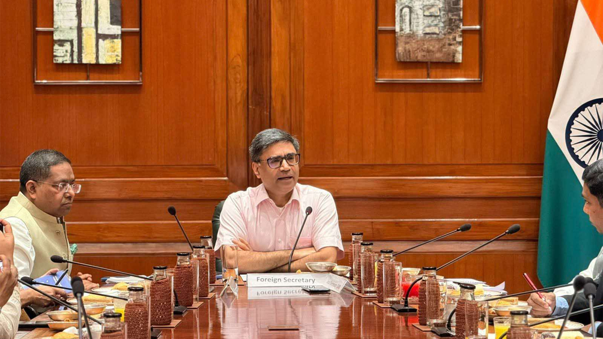 শেখ হাসিনাকে ফেরতের অনুরোধ পরীক্ষা নিরীক্ষা করছে ভারত: বিক্রম মিশ্রি